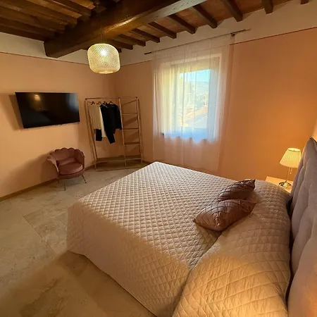 Сasa de vacaciones Spacious With Shared Pool In Poppi