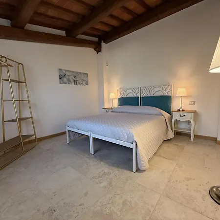 Spacious With Shared Pool In Hébergement de vacances
